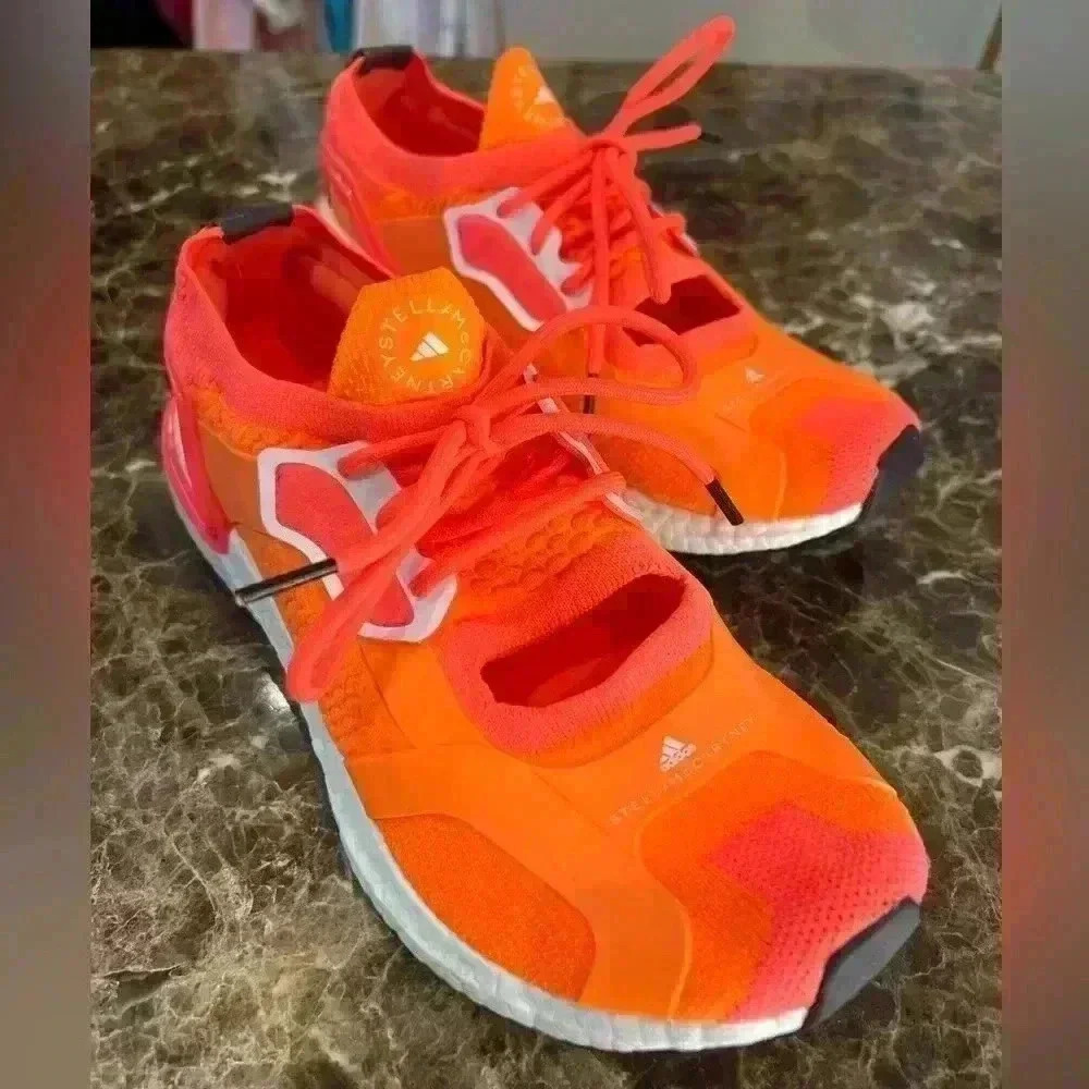 adidas x Stella McCartney Ultraboost "Sunburst" sneakers Size 7.5 Org. $226 - Picture 4 of 10